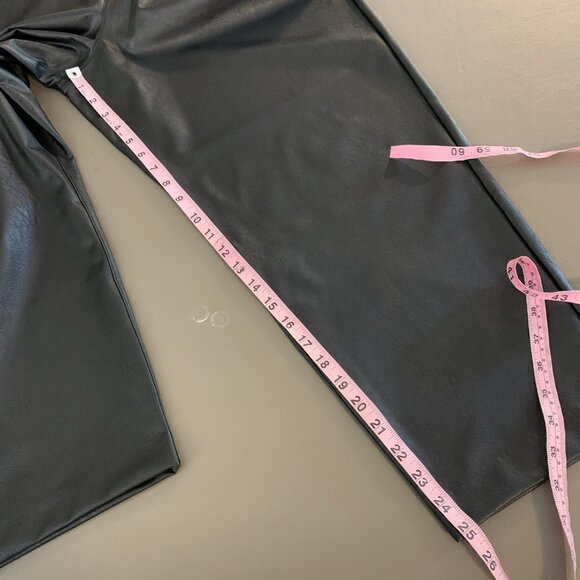 Spanx Womens 1X Petite Pants NEW Black Faux Leather Slim Straight Leg Stretch - Picture 16 of 16